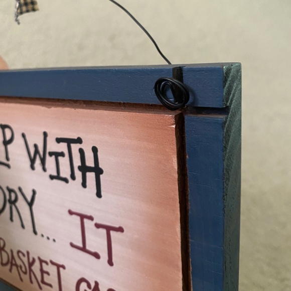 Vintage Laundry Sign - Picture 3 of 5